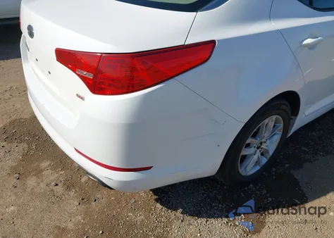 2011 Kia Optima Lx z USA, uszkodzony, nr VIN KNAGM4A75B5174087